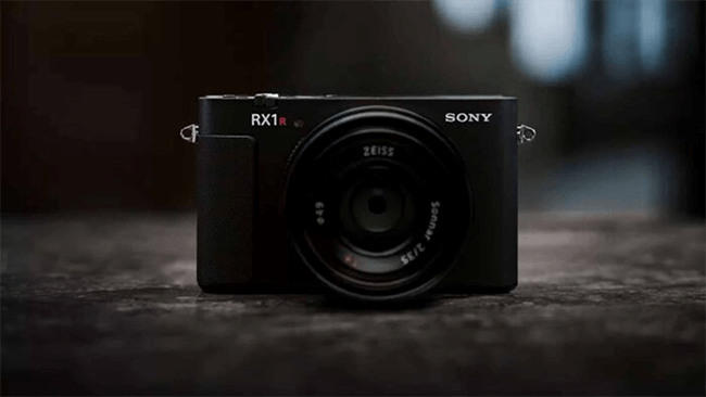 Image of Sony Cyber-shot RX1R III camera