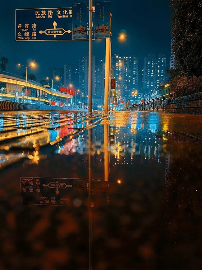 Appreciation of Light and Shadow in Rainy Day Photography