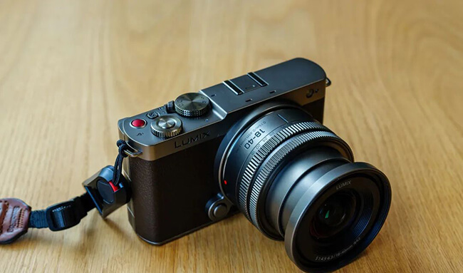 Comparison Between Panasonic LUMIX S9 and Sony A7C2