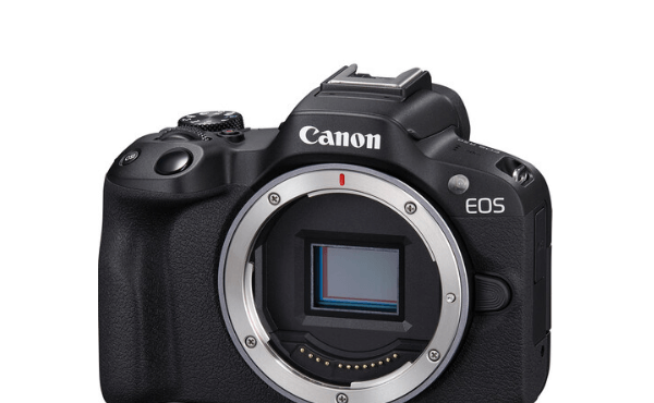 Canon EOS R50
