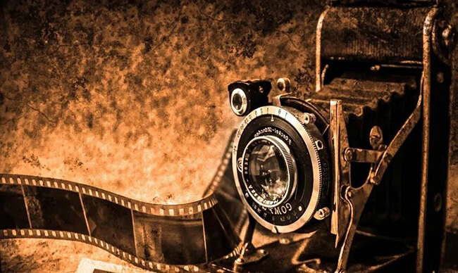 Choosing Between Medium Format and Full-Frame Cameras  
